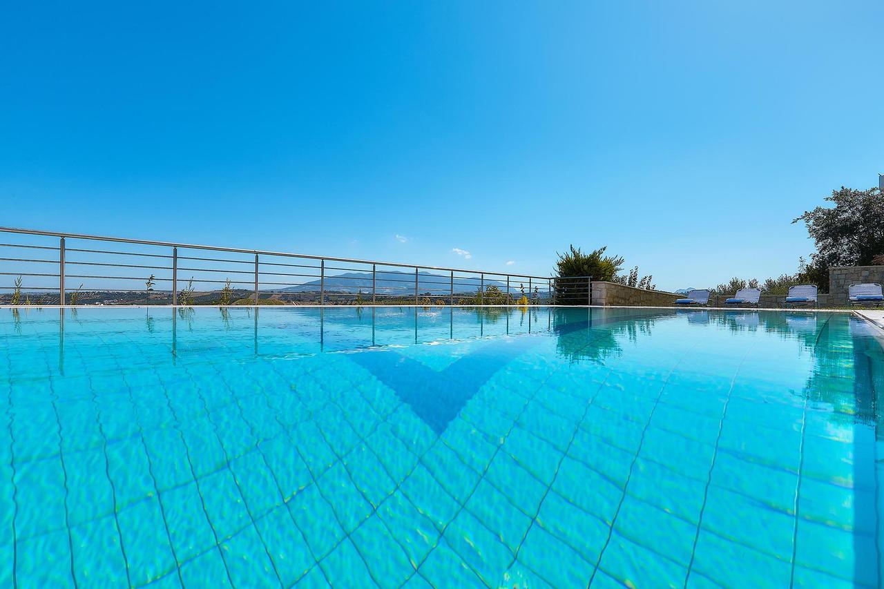 Villa Ginger Voutes エクステリア 写真